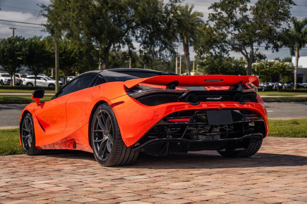 Used 2021 McLaren 720S Performance RWD image 4
