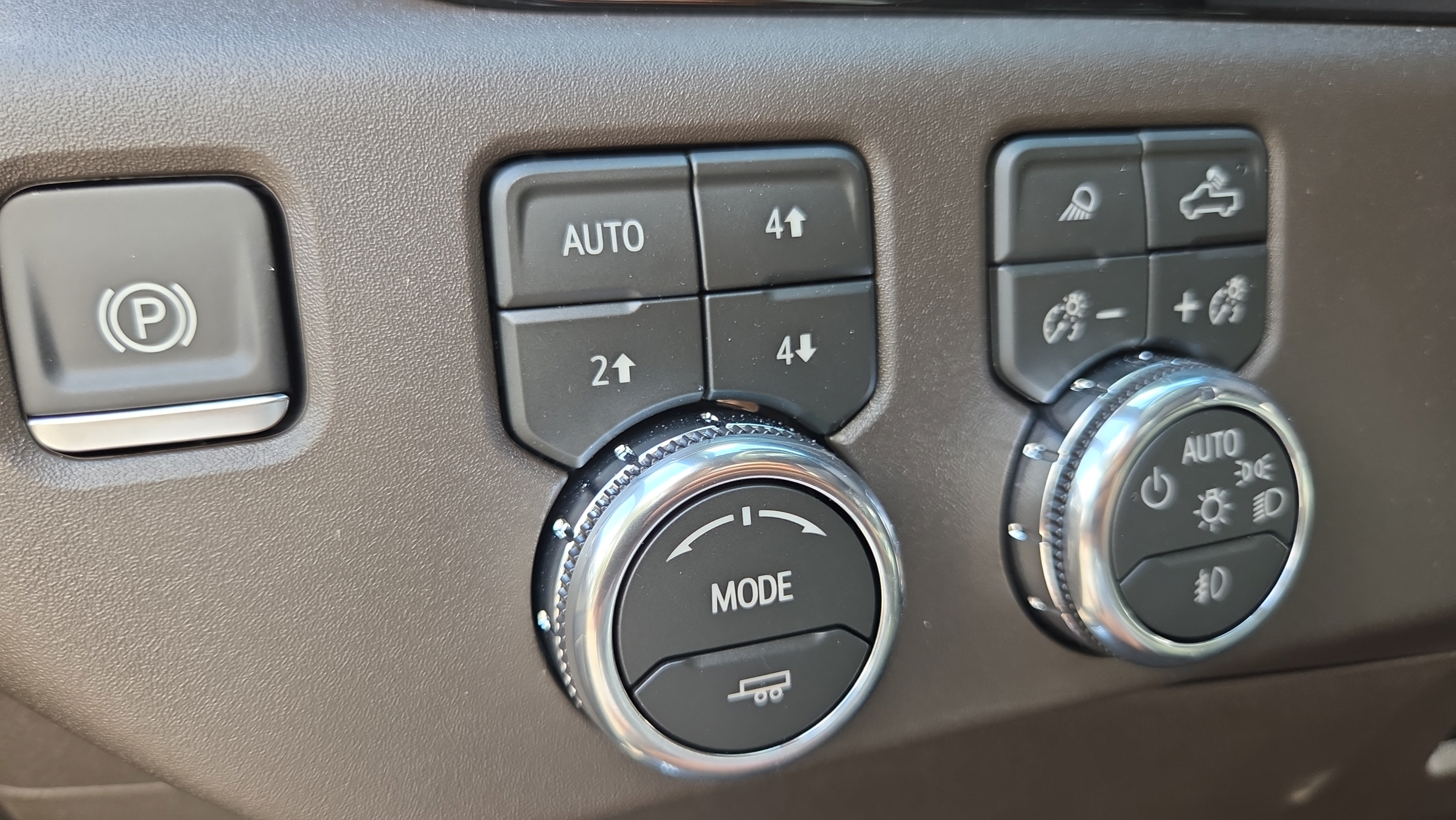 New 2026 GMC Sierra 1500 SLT w/ X31 Off-Road Package AWD/4WD image 26