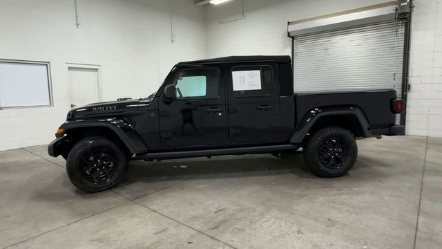 Used 2023 Jeep Gladiator Sport AWD/4WD image 8