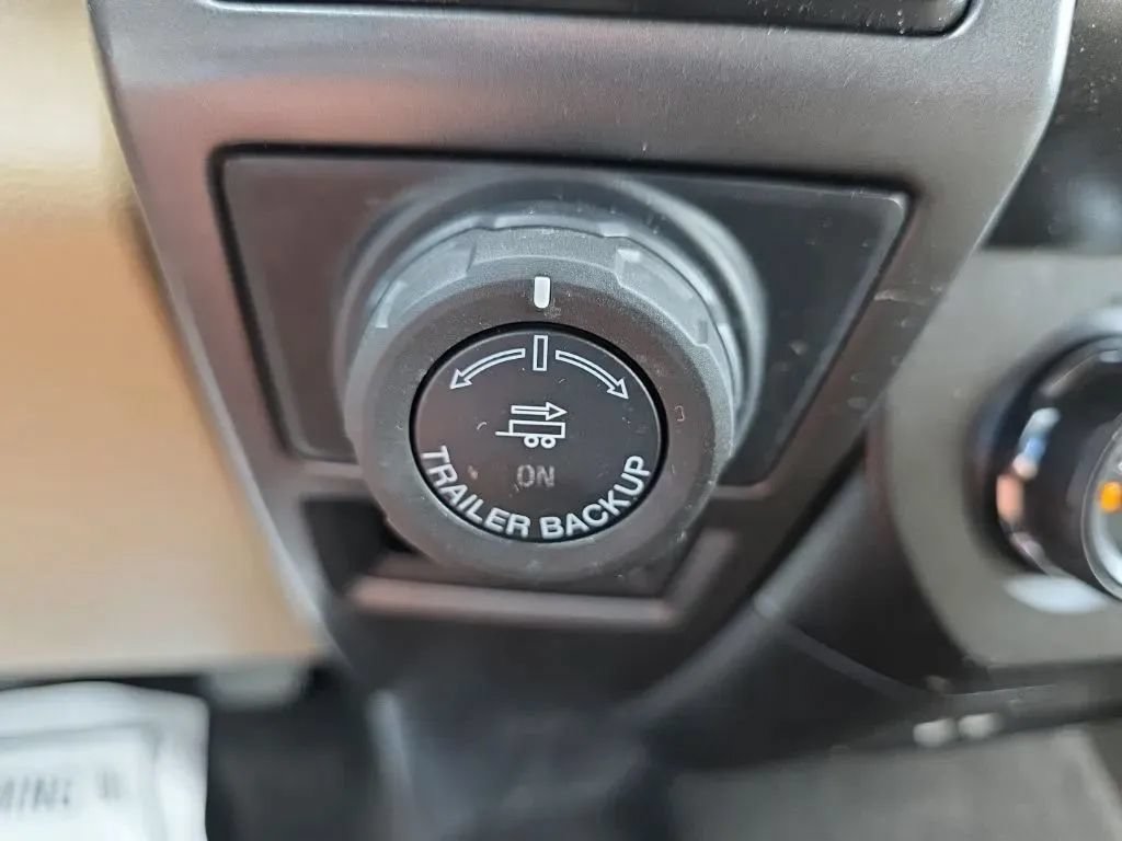 Used 2019 Ford F150 XLT w/ Trailer Tow Package AWD/4WD image 26