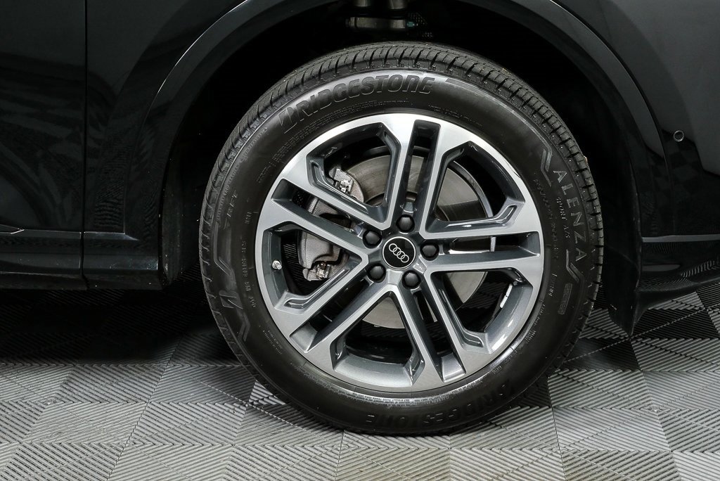 Certified 2025 Audi Q5 Premium w/ Convenience Package image 38