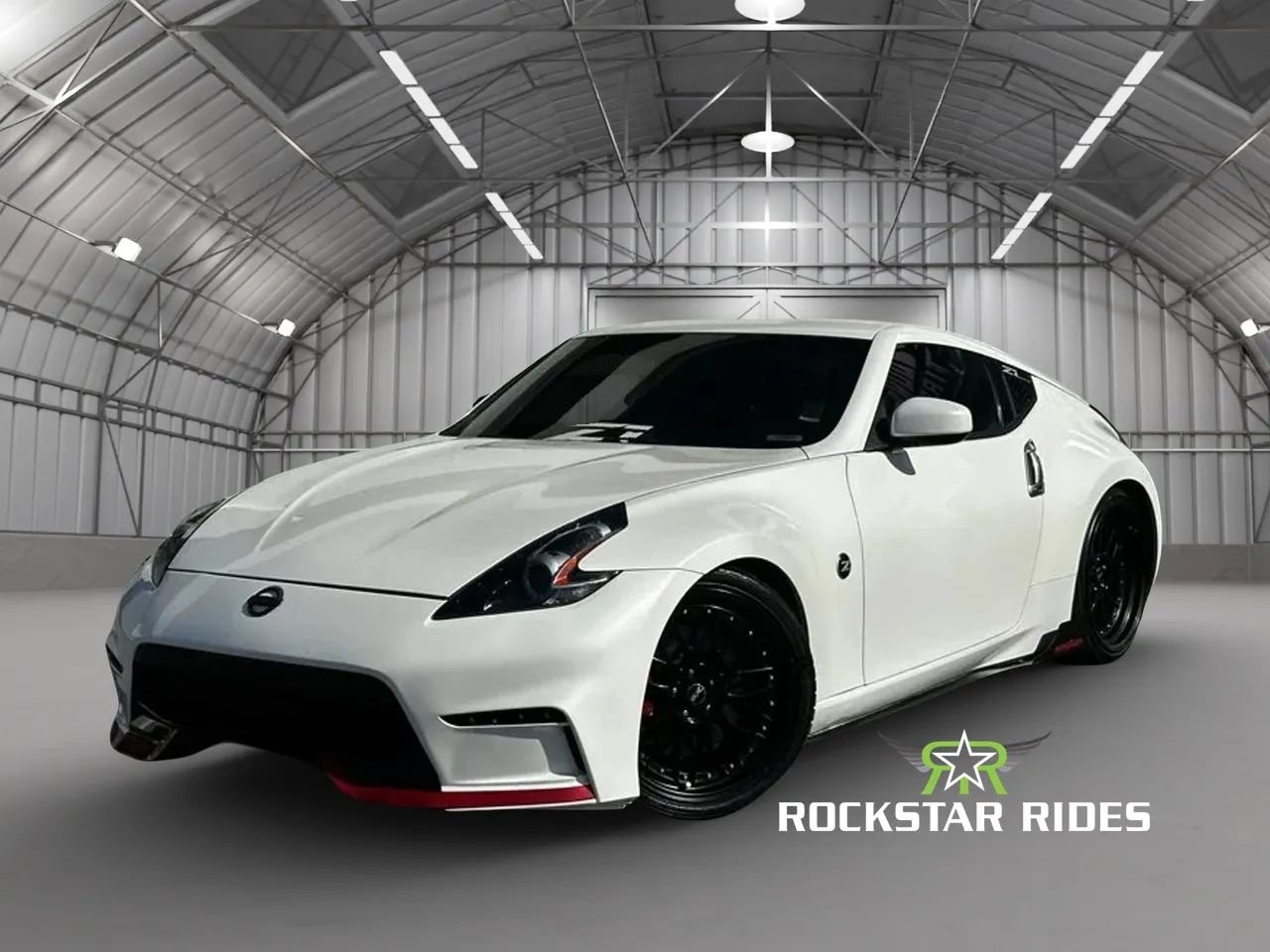 Used 2018 Nissan 370Z Coupe RWD image 19