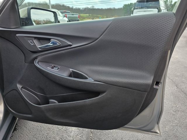 Used 2018 Chevrolet Malibu LT image 23