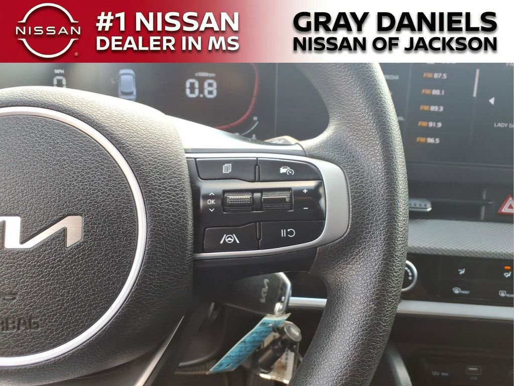 Used 2023 Kia Sportage LX image 14