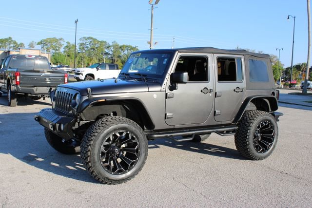 Used 2018 Jeep Wrangler Unlimited Sport w/ Connectivity Group image 5