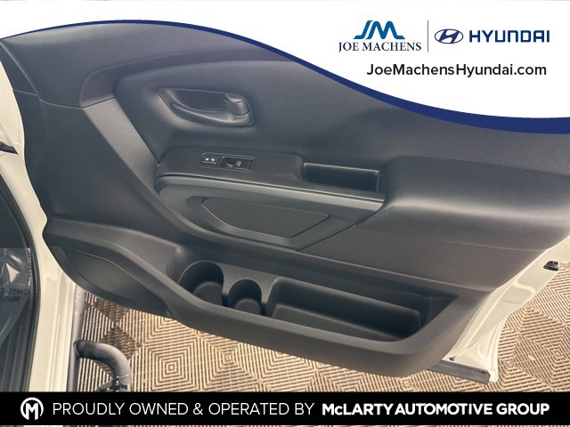 Used 2022 Nissan Titan S w/ HD Front GAWR Package image 22