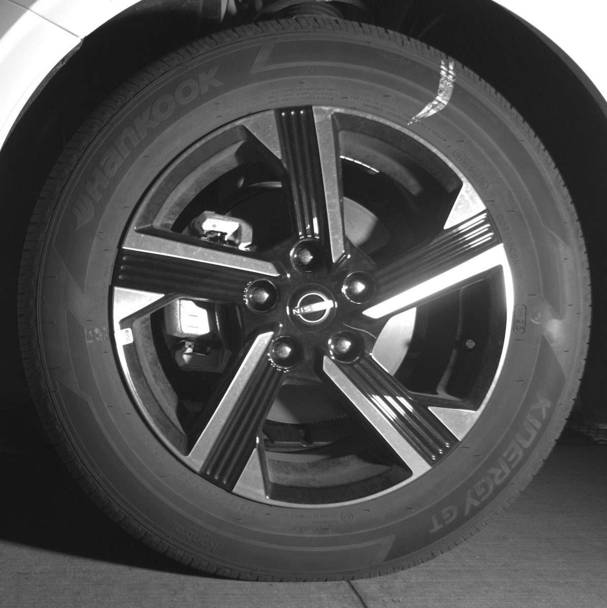 Used 2025 Nissan Sentra SV image 12