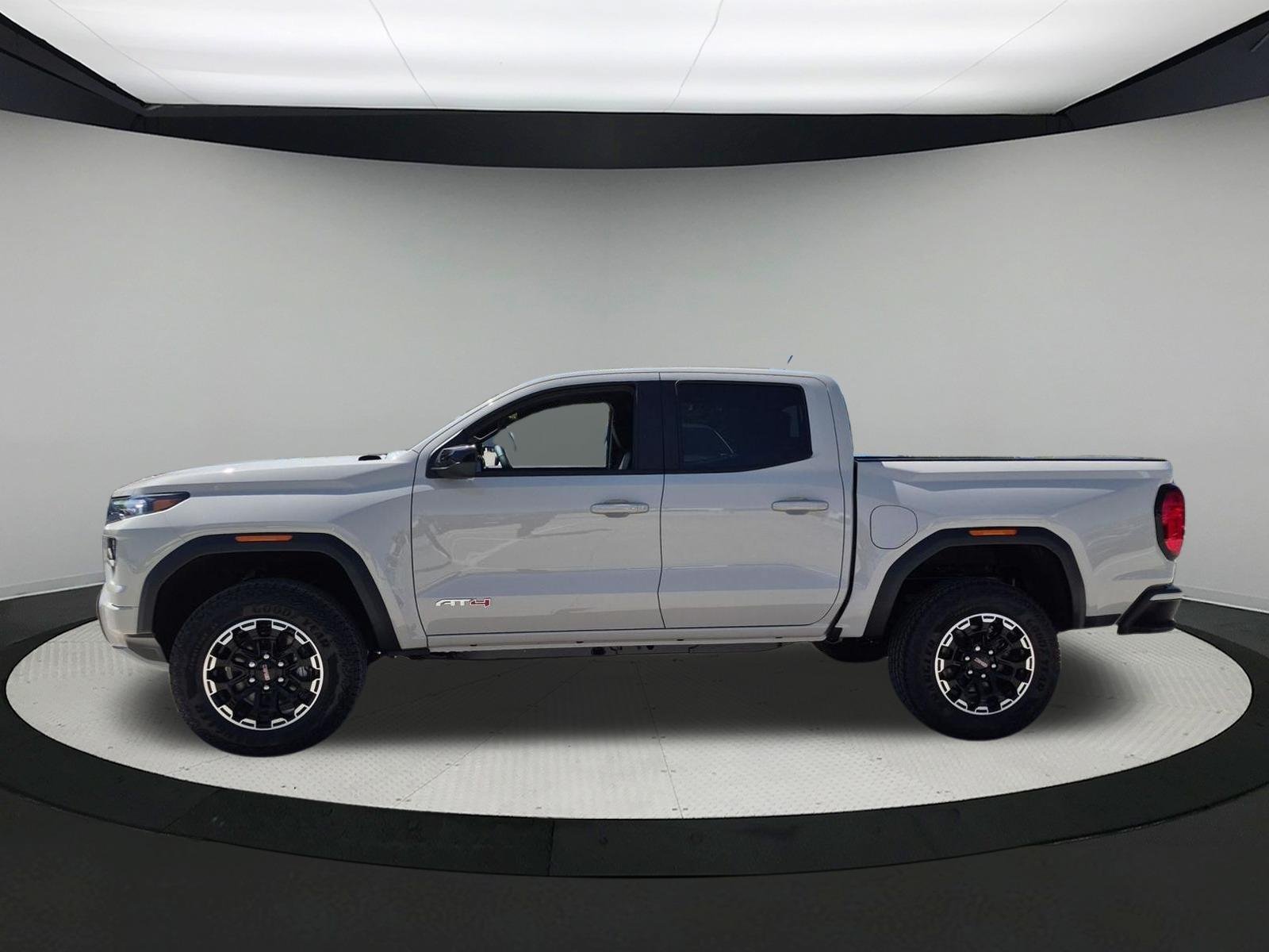 New 2026 GMC Canyon AT4 AWD/4WD image 2