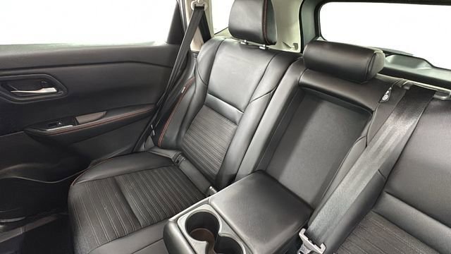 Certified 2025 Nissan Rogue SV image 14