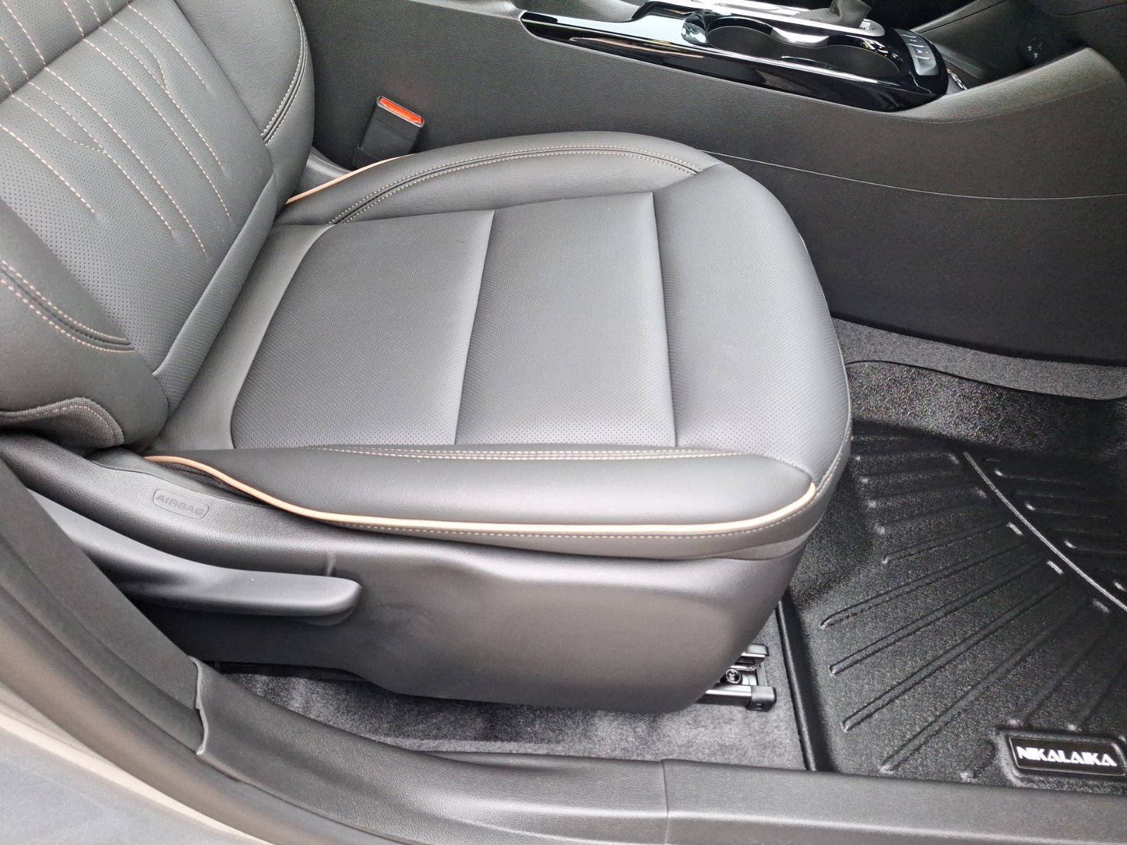Used 2025 Buick Envista Avenir FWD image 36