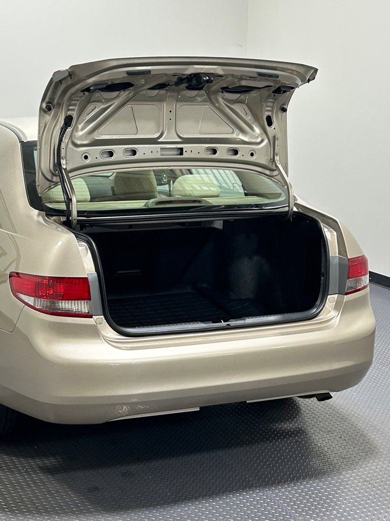 Used 2003 Honda Accord LX image 12