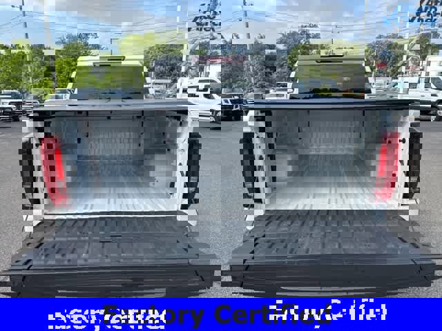 Certified 2022 GMC Sierra 1500 SLT w/ SLT Premium Package image 11