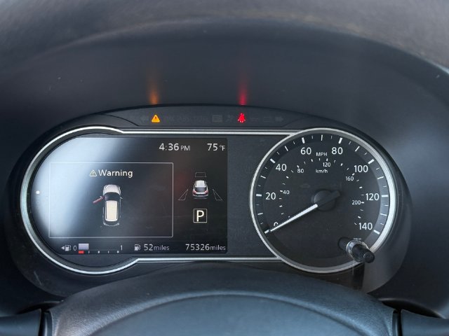 Used 2018 Nissan Kicks SV FWD image 17