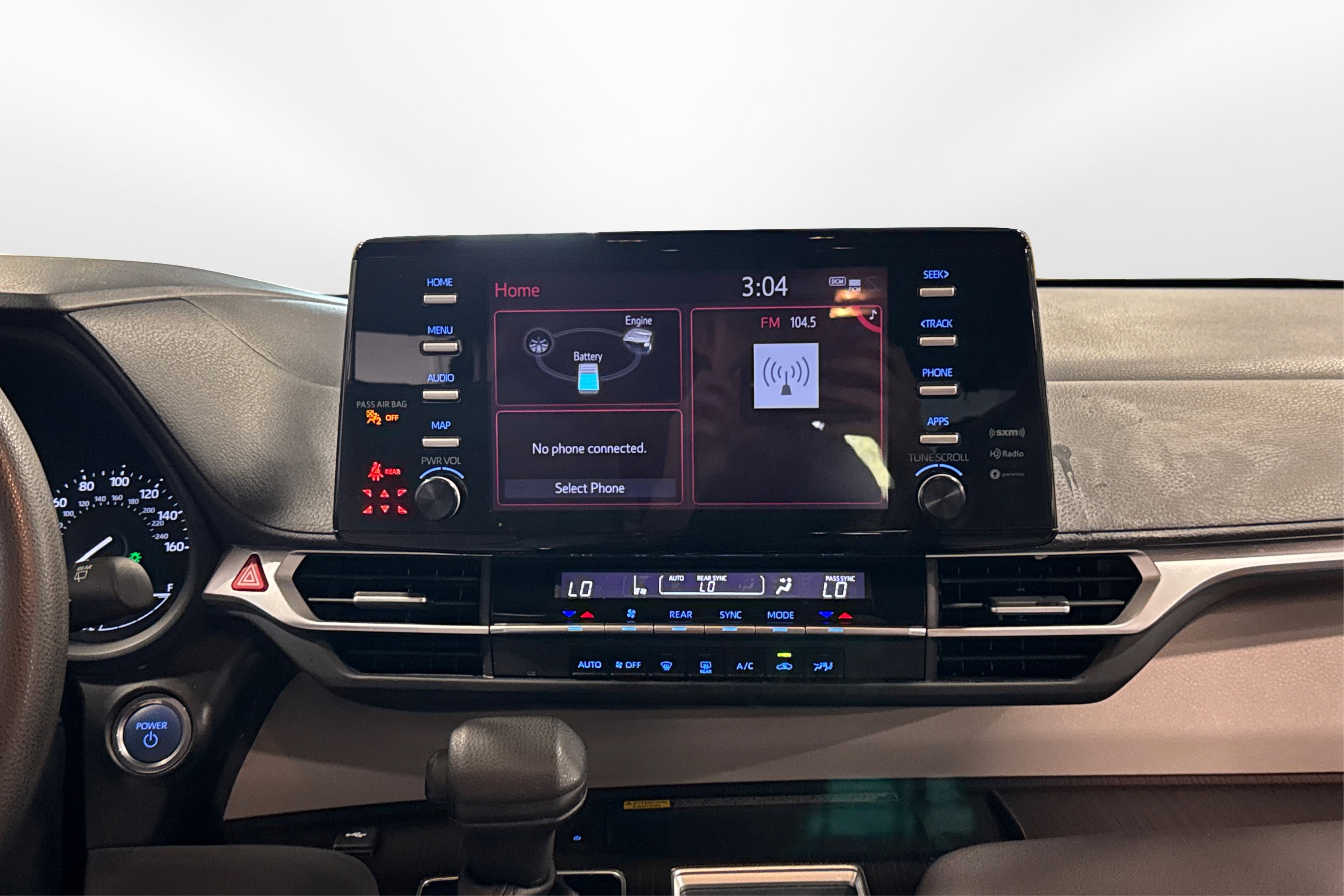 Used 2024 Toyota Sienna LE image 27