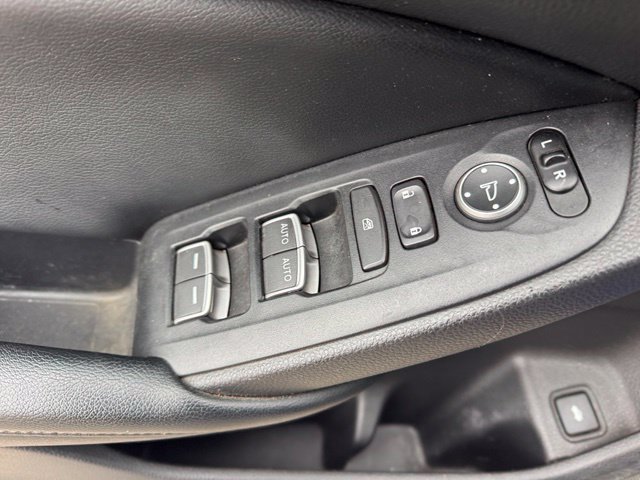 Used 2018 Honda Accord Sport image 8