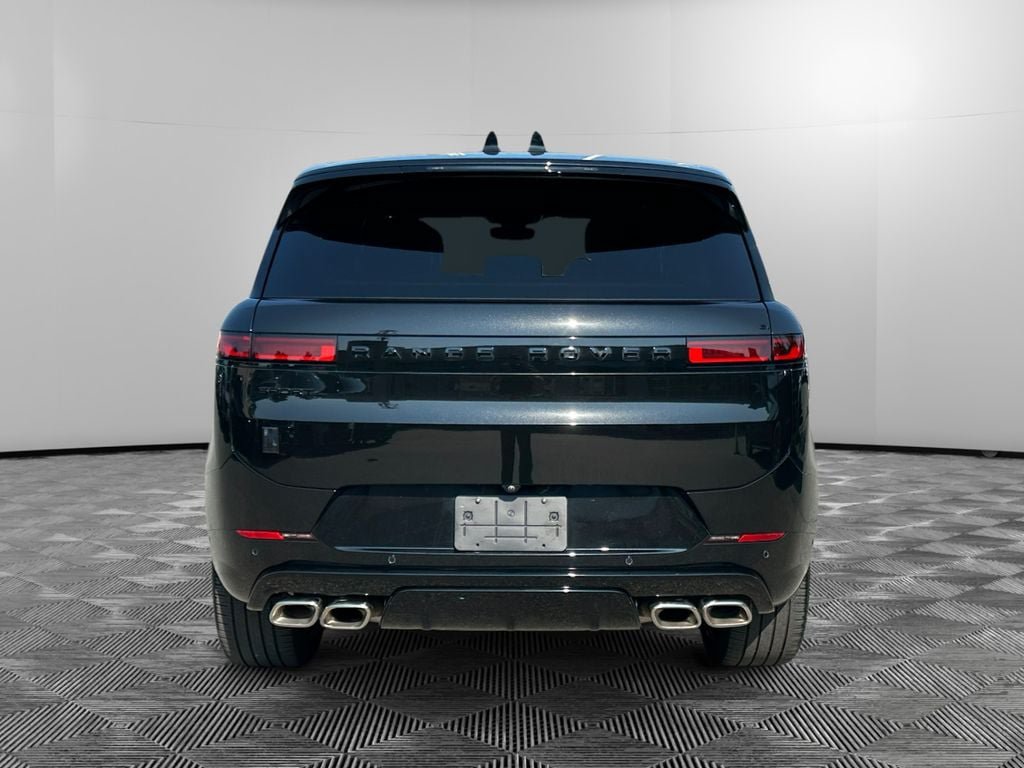 Used 2025 Land Rover Range Rover Sport Dynamic SE AWD/4WD image 4
