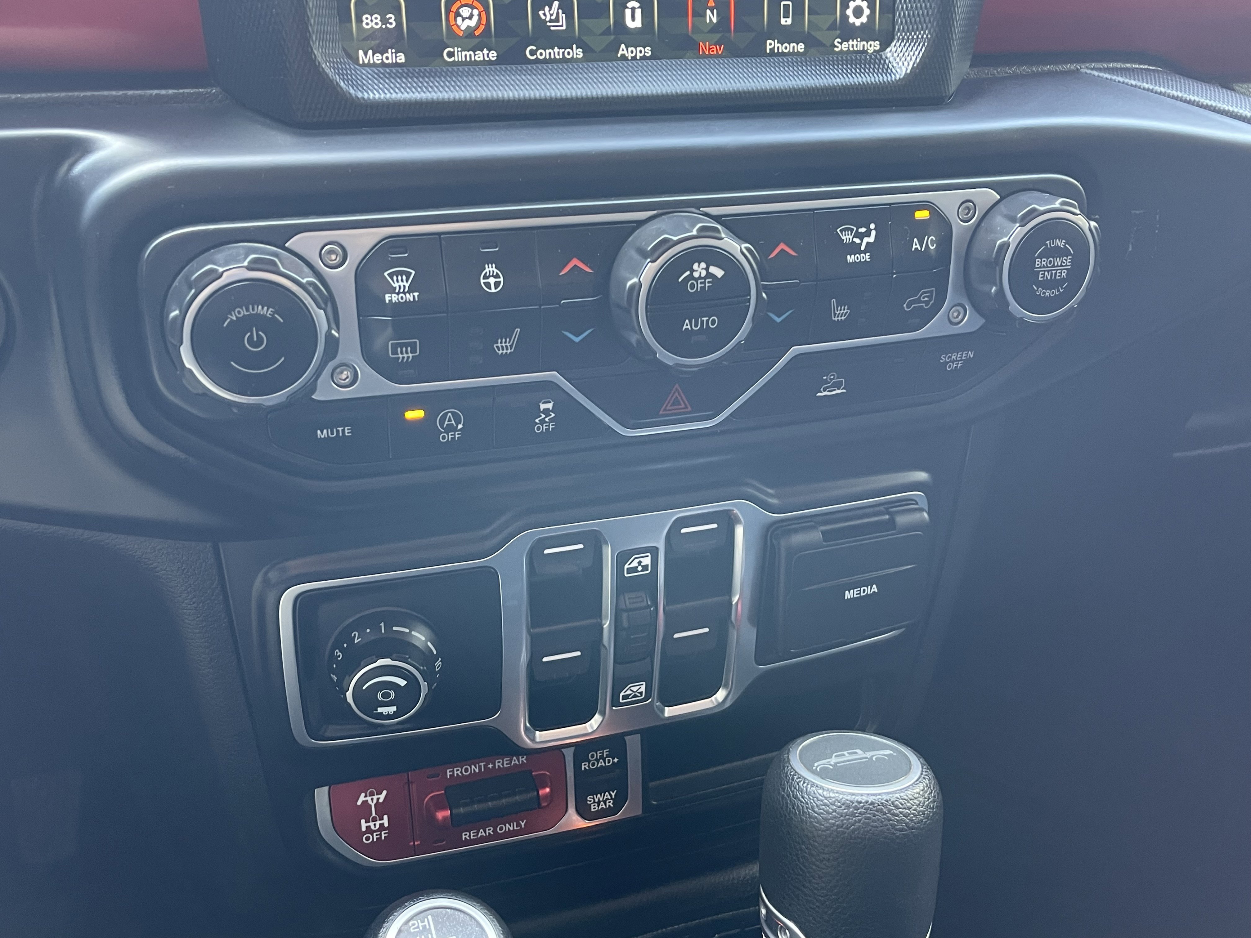 Used 2021 Jeep Gladiator Rubicon AWD/4WD image 21