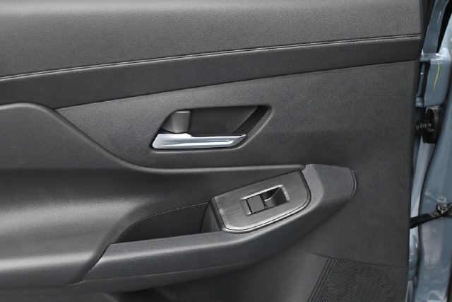 New 2026 Nissan Sentra SR w/ Floor Mat Package FWD image 28