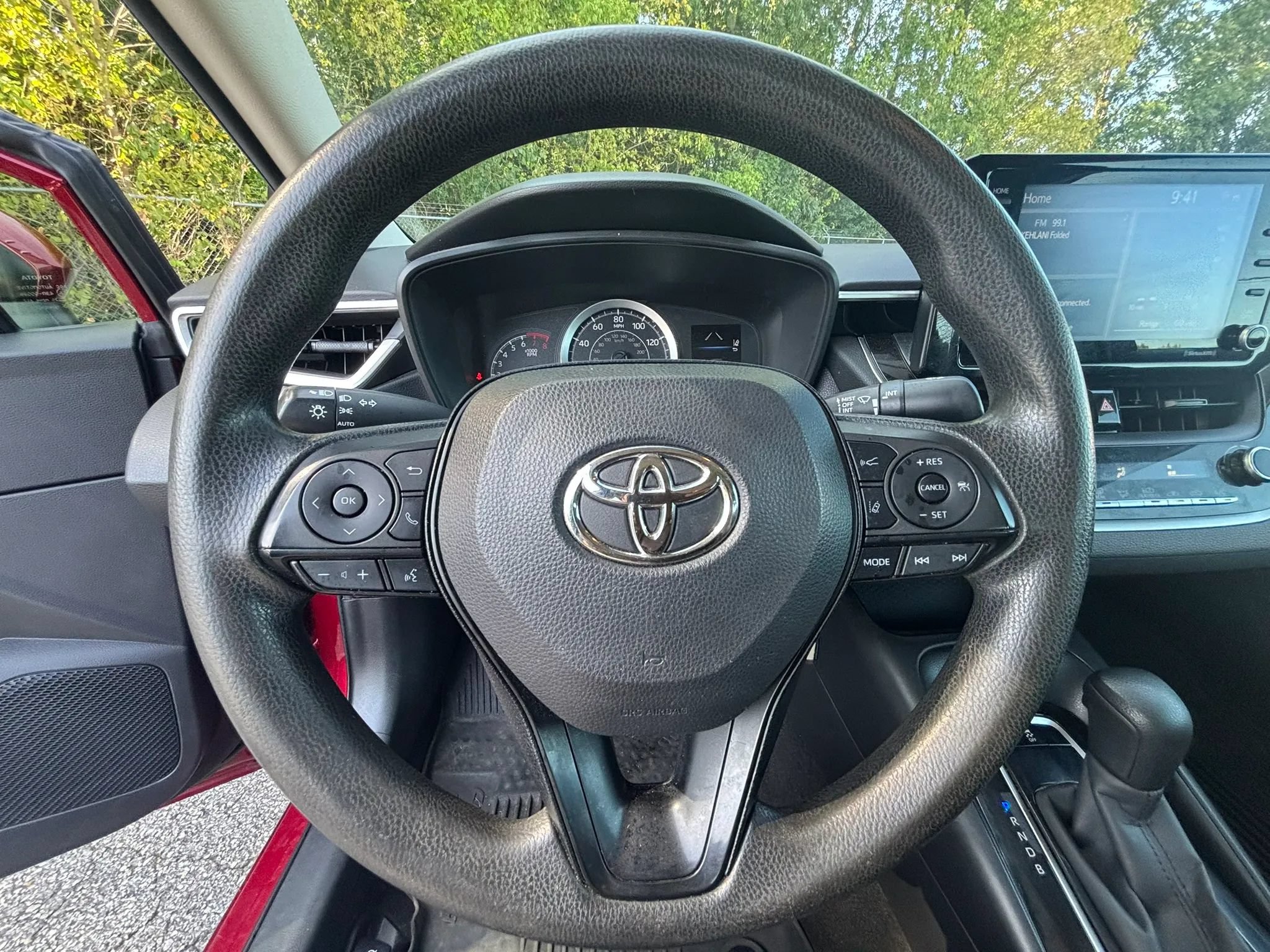 Used 2022 Toyota Corolla LE FWD image 13