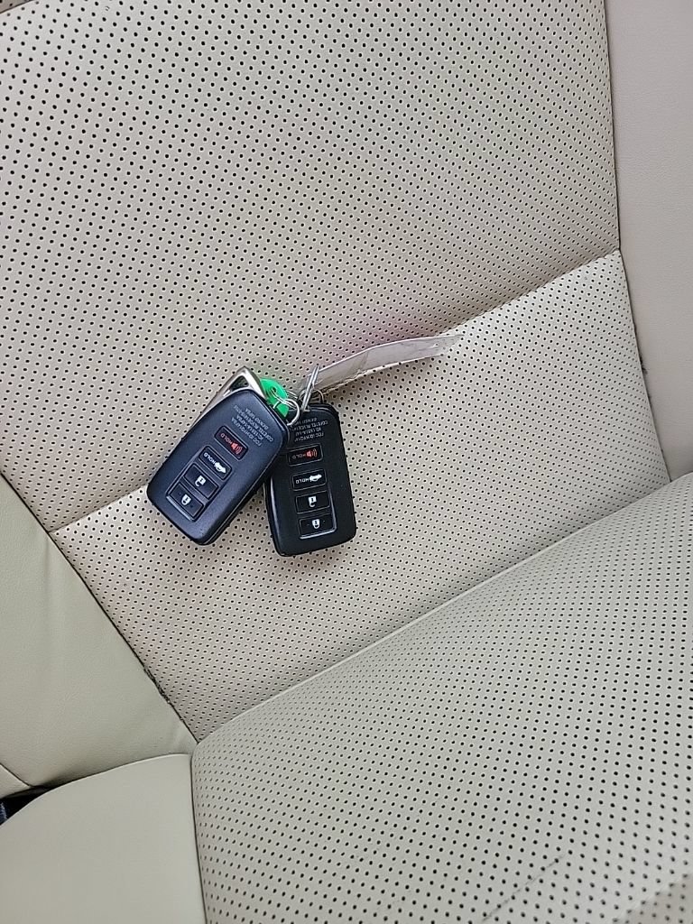 Used 2017 Lexus ES 350 w/ Navigation System Package FWD image 19