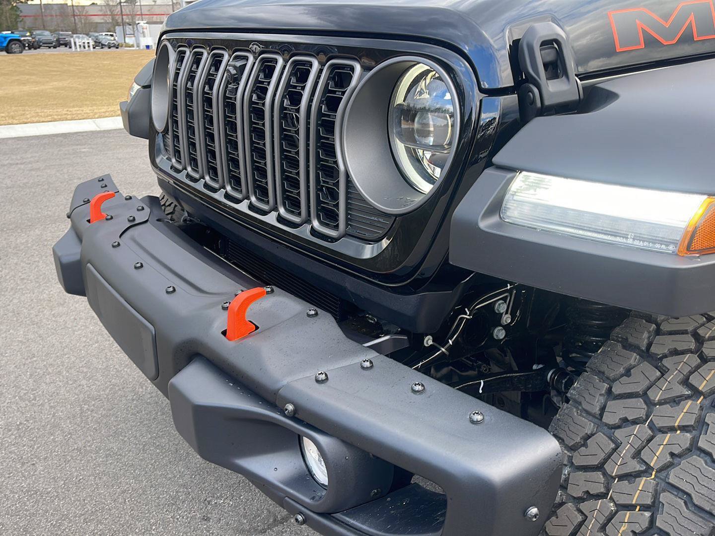 New 2026 Jeep Gladiator Mojave w/ Steel Bumper Group AWD/4WD image 11