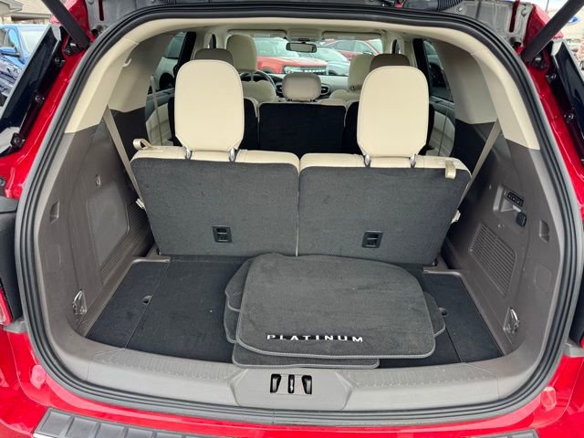 Used 2023 Ford Explorer Platinum w/ Technology Package image 32