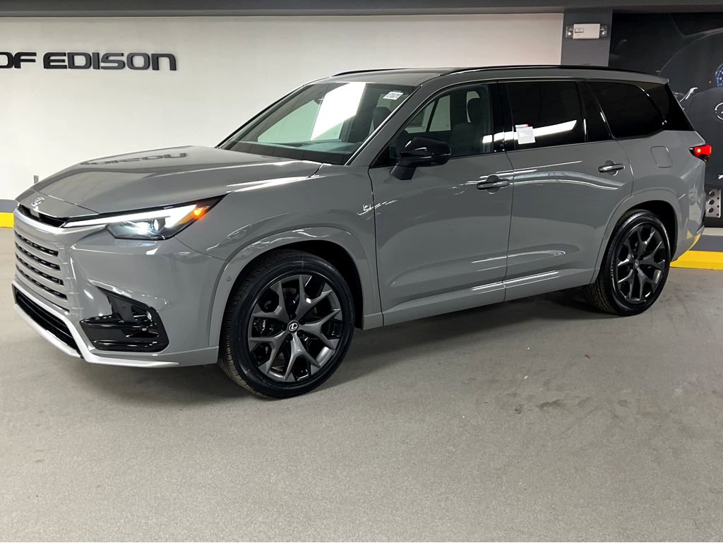 New 2026 Lexus TX 500h AWD image 3