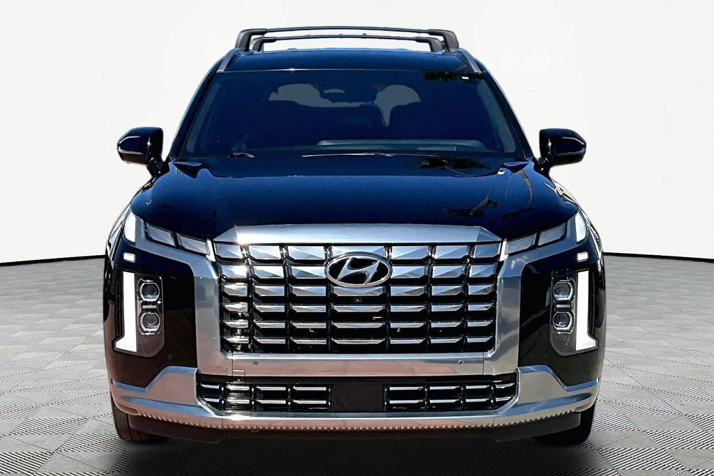 Certified 2023 Hyundai Palisade Calligraphy FWD image 4