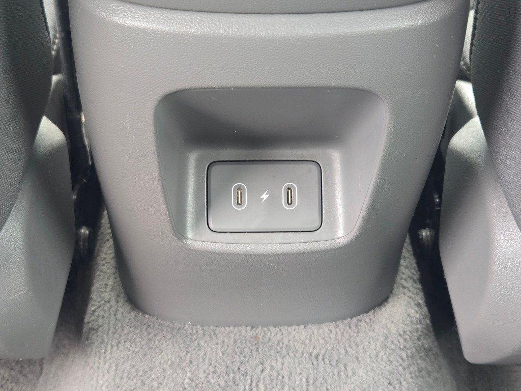 Used 2024 Hyundai Elantra SEL FWD image 16