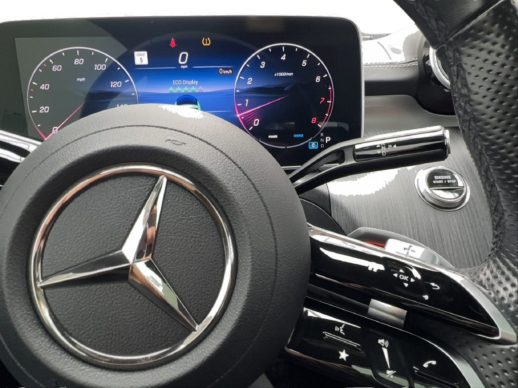 Used 2025 Mercedes-Benz CLE 300 4MATIC Coupe w/ AMG Line image 40