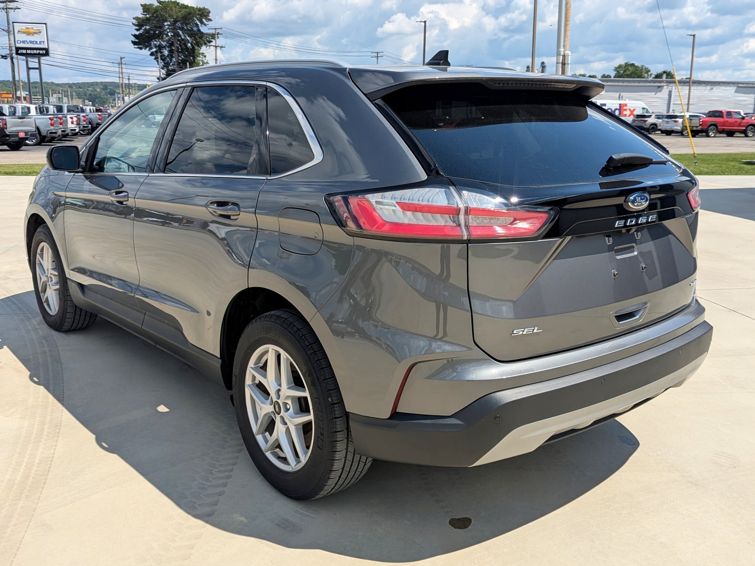 Used 2024 Ford Edge SEL w/ Convenience Package AWD/4WD image 2