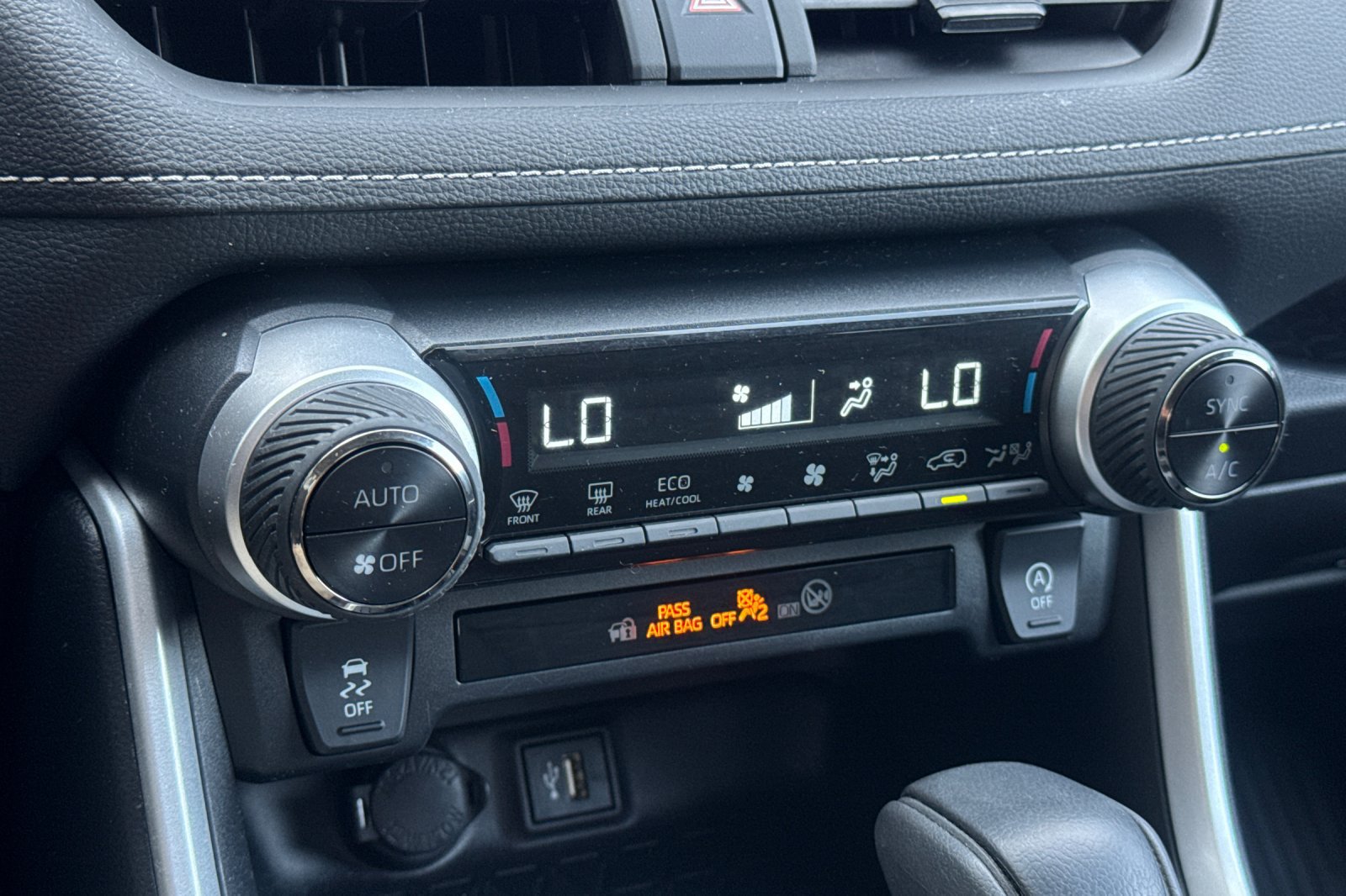Certified 2023 Toyota RAV4 XLE AWD/4WD image 26
