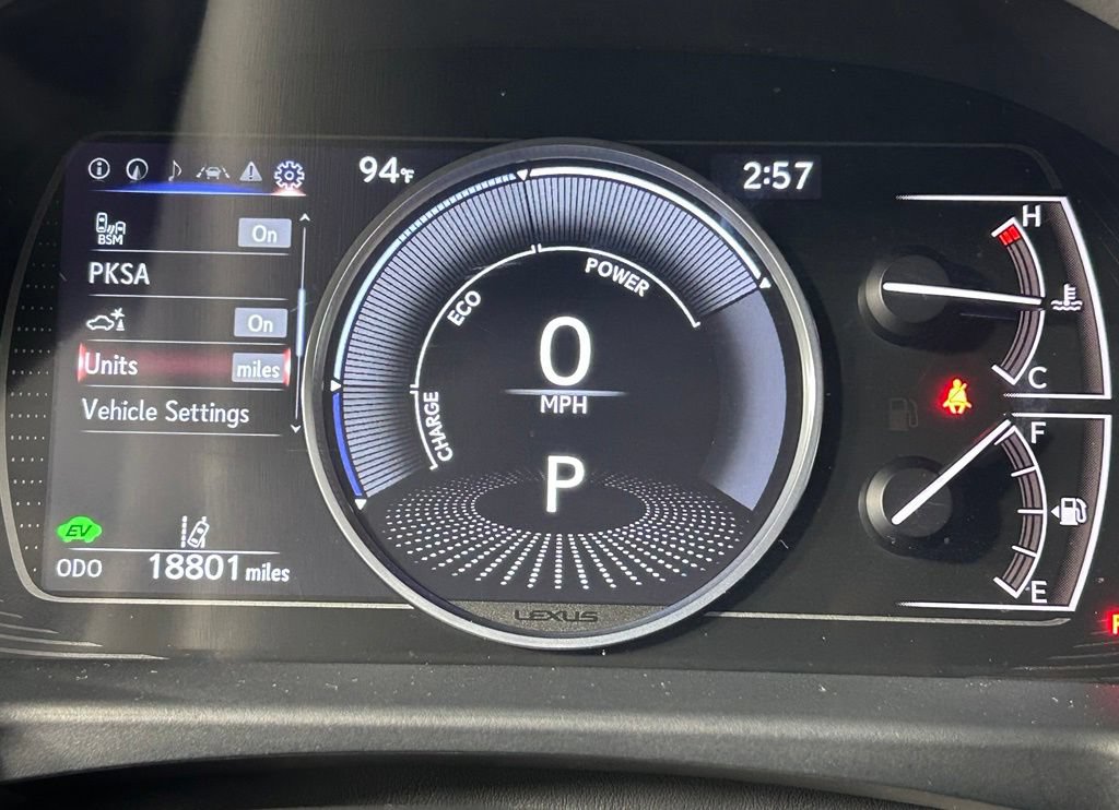 Used 2022 Lexus ES 300h w/ Luxury Package FWD image 26