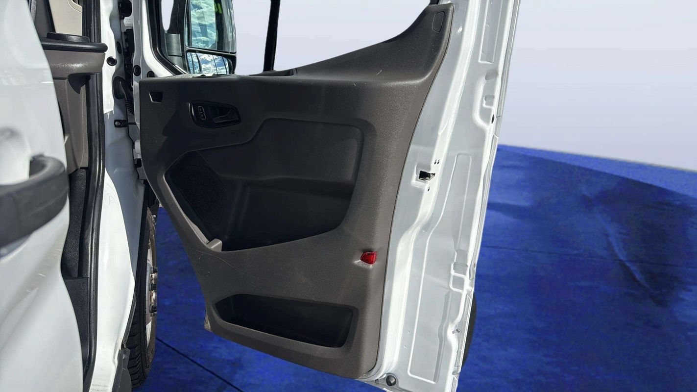 Used 2022 Ford Transit 250 Low Roof AWD w/ Interior Upgrade Package image 16