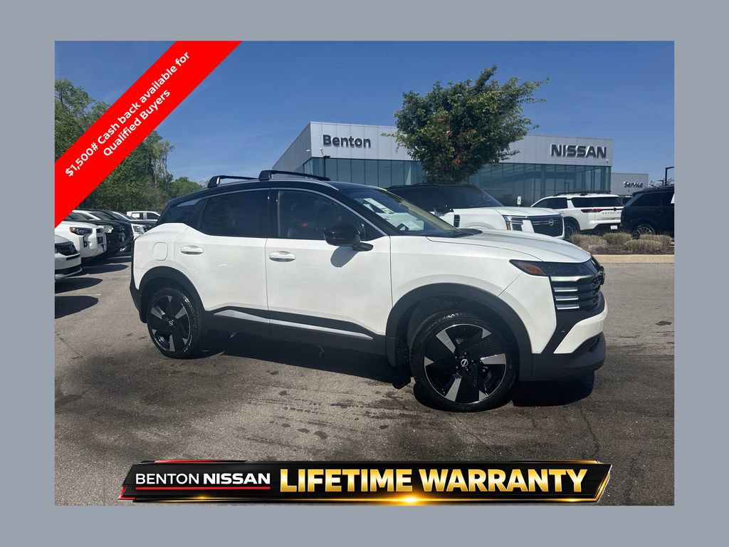 New 2026 Nissan Kicks SR w/ Cold Weather Package