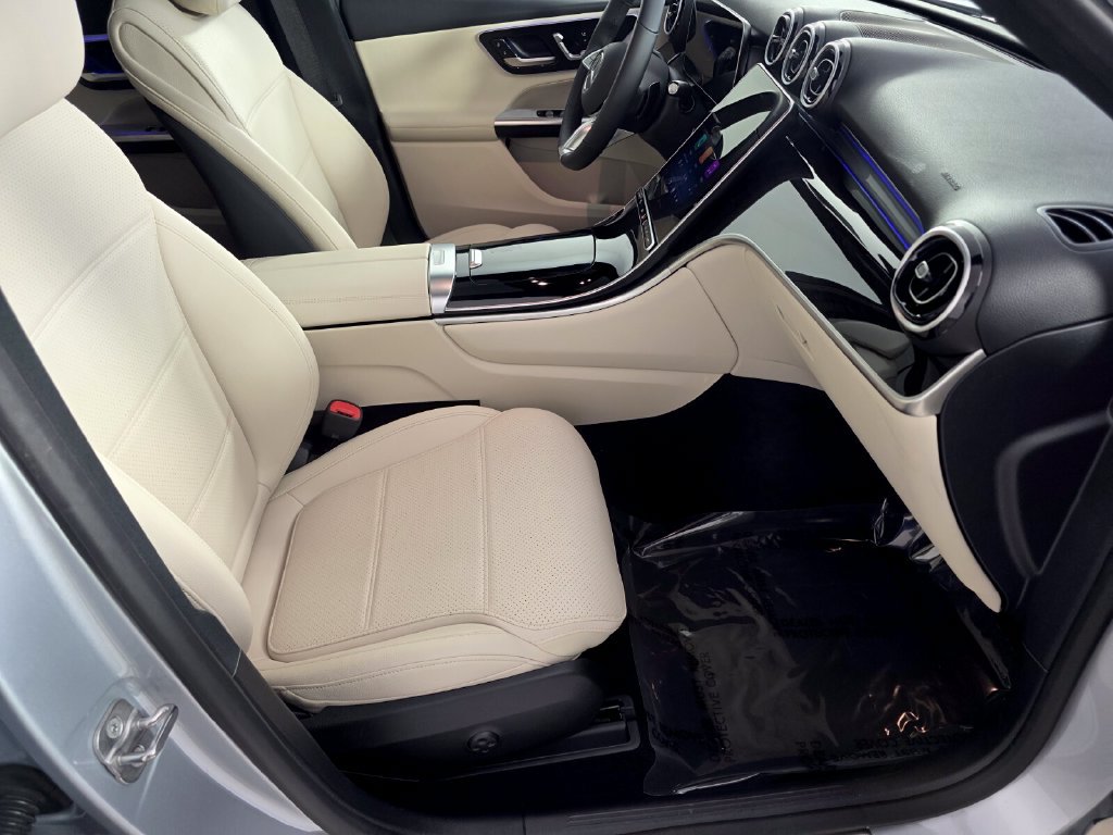 Certified 2026 Mercedes-Benz GLC 300 image 27