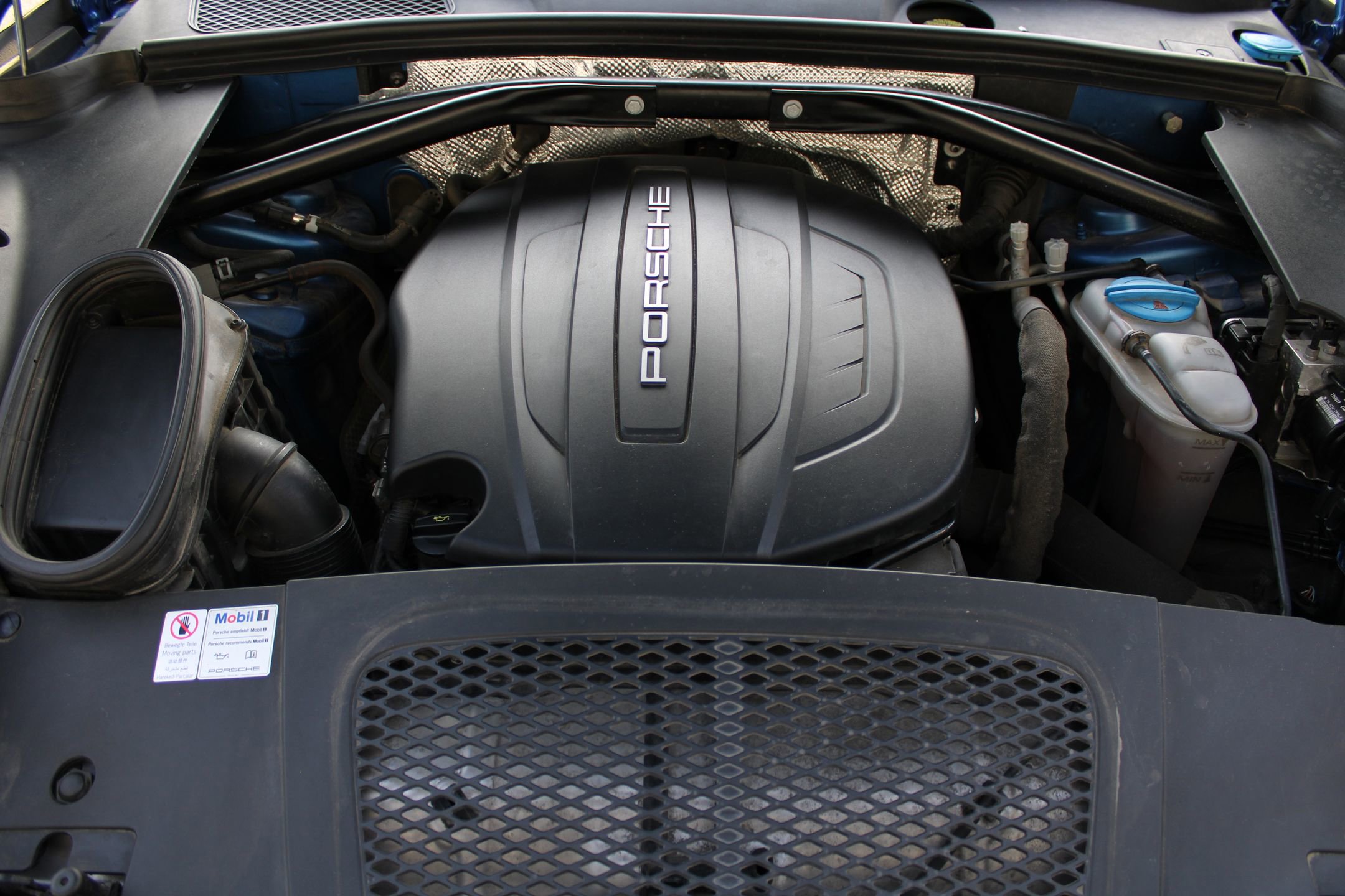 Used 2017 Porsche Macan image 26