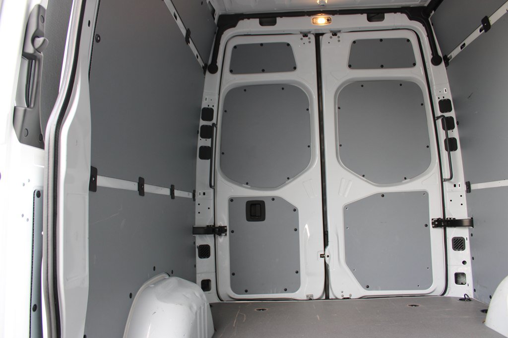 Used 2025 Mercedes-Benz Sprinter 2500 image 13