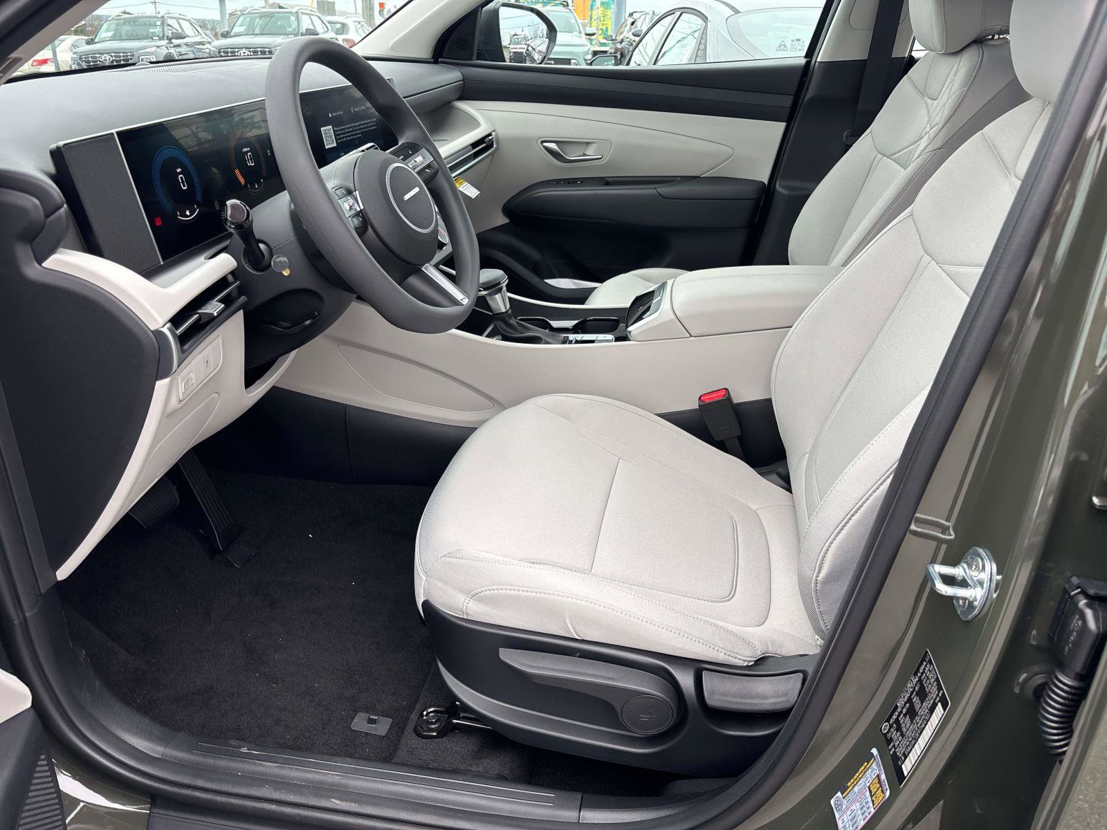 New 2026 Hyundai Tucson SE image 6