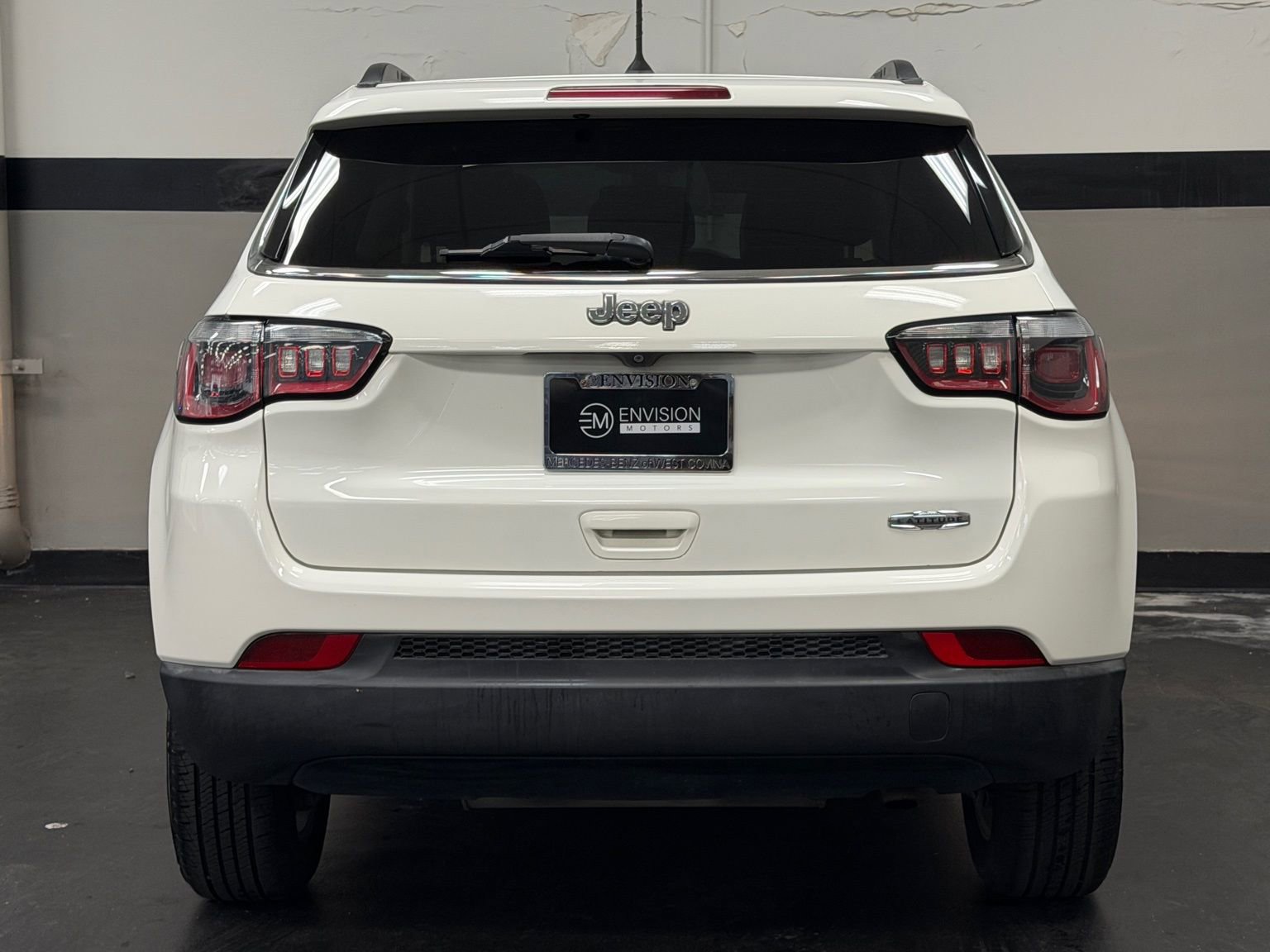 Used 2018 Jeep Compass Latitude image 10