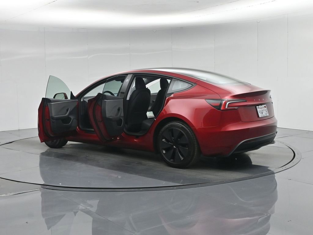 Used 2025 Tesla Model 3 Long Range image 31