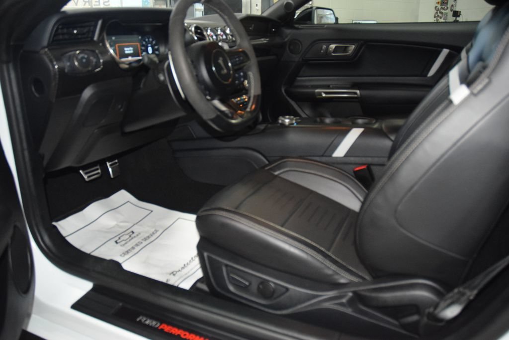 Used 2020 Ford Mustang Shelby GT500 w/ Technology Package RWD image 40