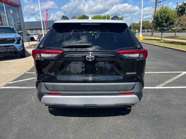 Used 2019 Toyota RAV4 Adventure AWD/4WD image 4