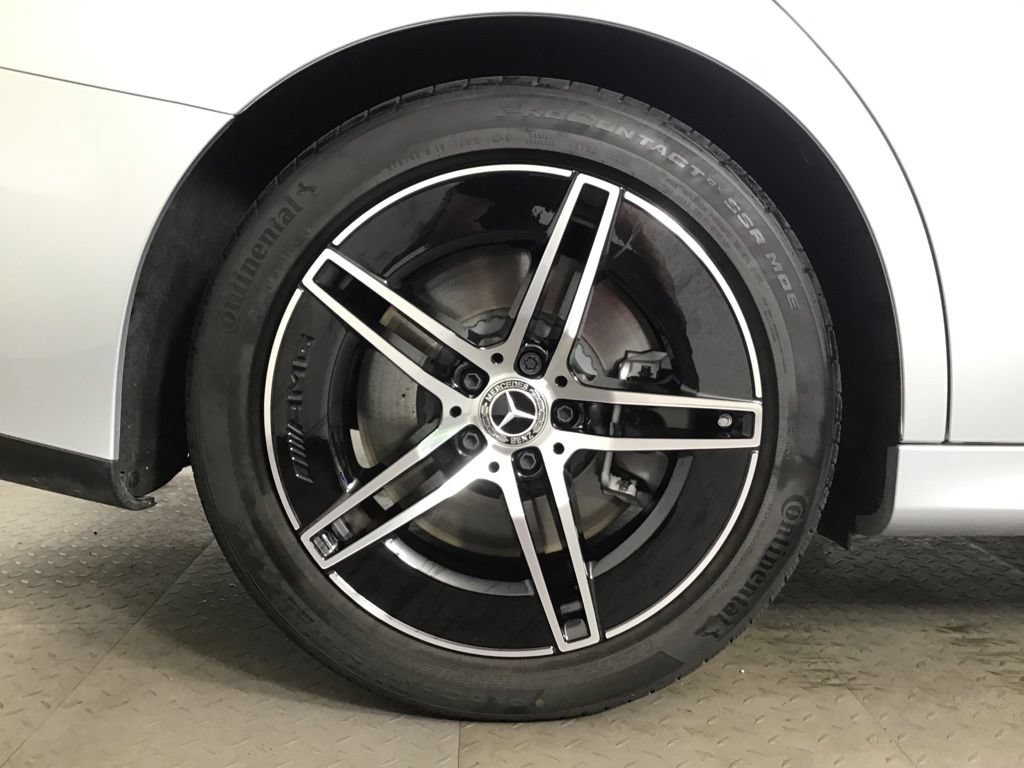 Used 2025 Mercedes-Benz E 450 4MATIC Sedan image 13