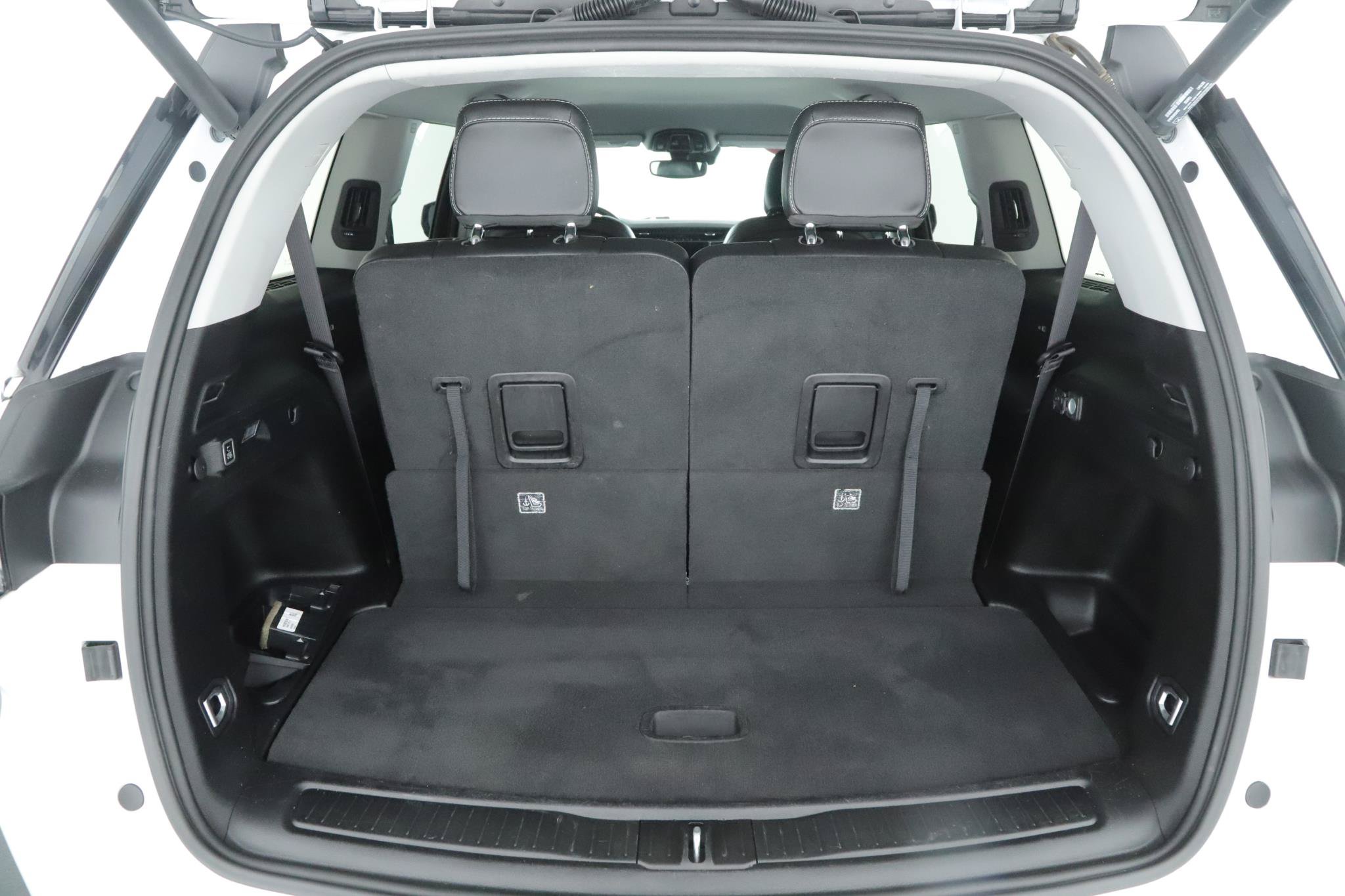 Certified 2022 Jeep Grand Cherokee L Limited AWD/4WD image 18