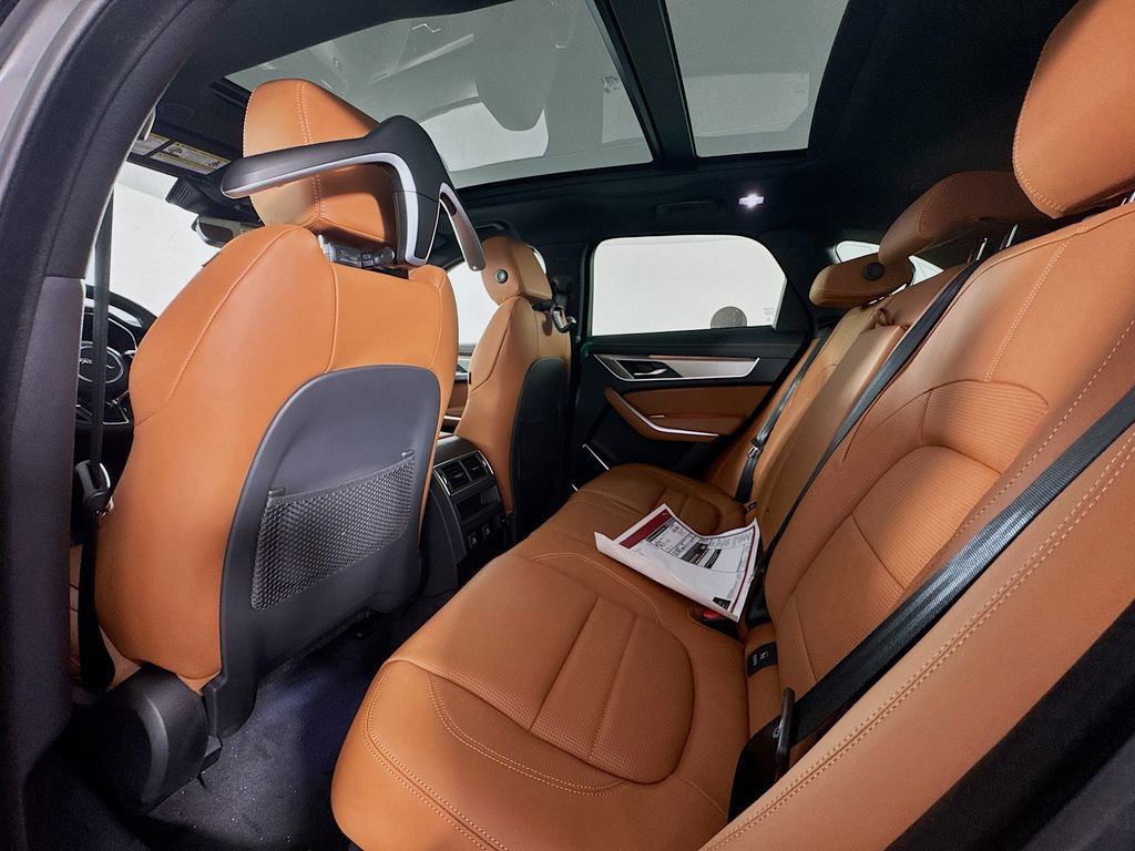 New 2026 Jaguar F-PACE R-Dynamic S image 24