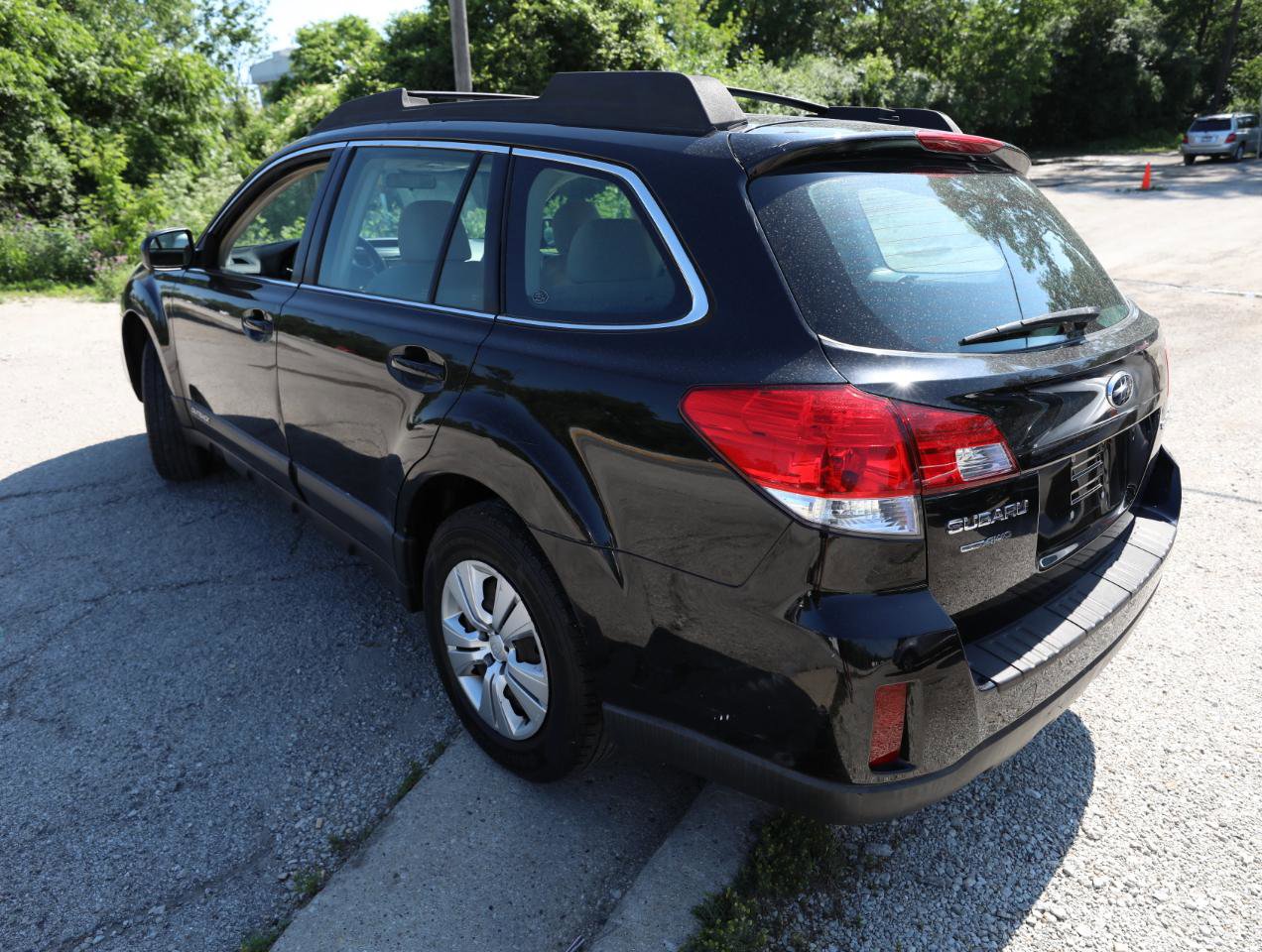 Used 2013 Subaru Outback 2.5i AWD/4WD image 9