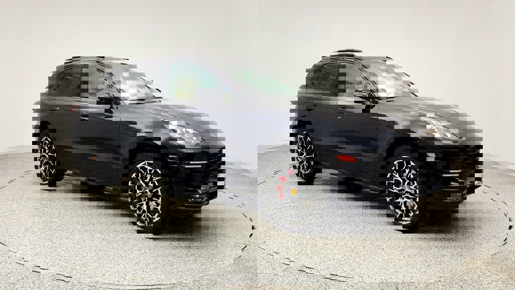 Used 2018 Porsche Macan Turbo image 3