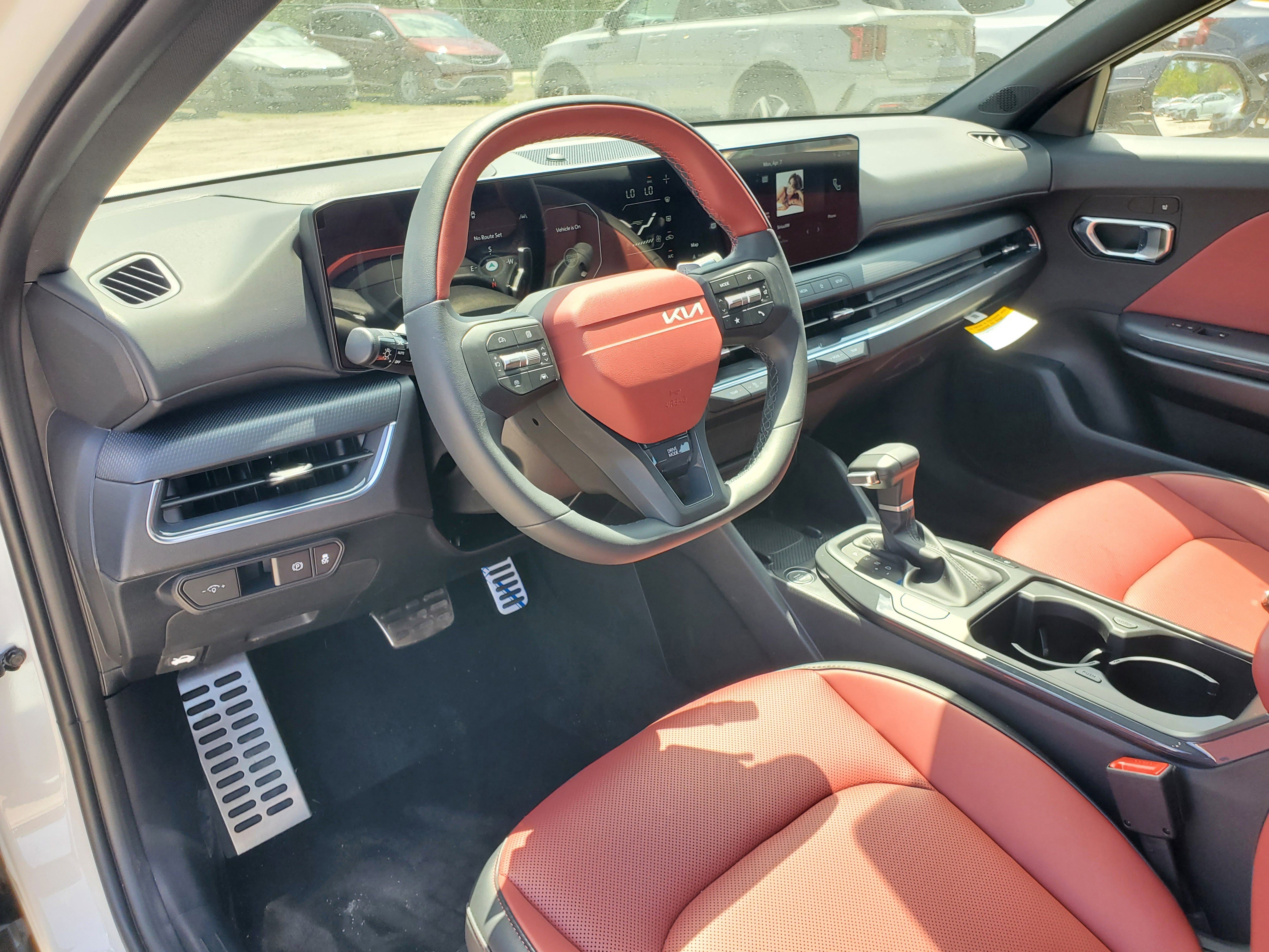 New 2025 Kia K4 GT-Line Turbo FWD image 11