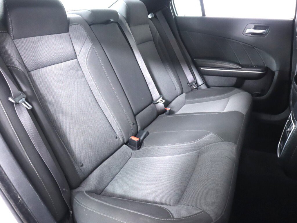 Used 2019 Dodge Charger SXT image 34